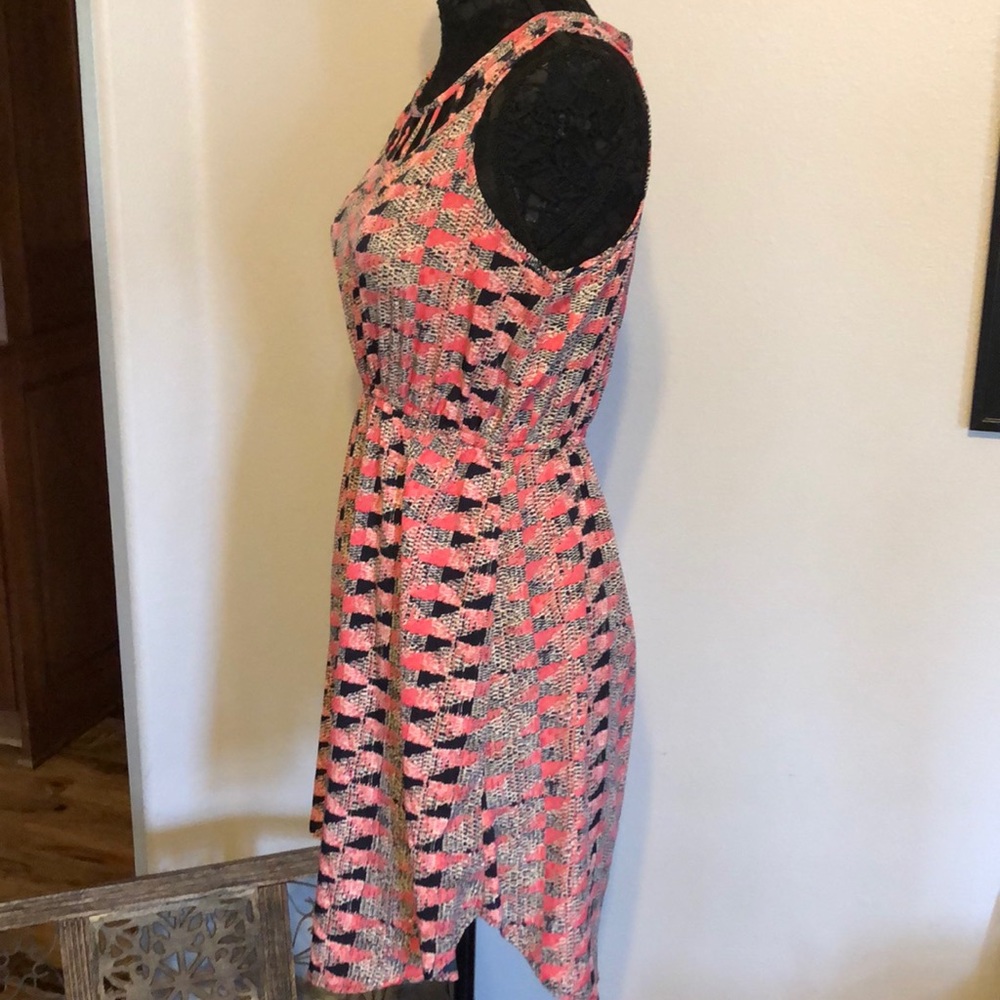 Bloom pink and black cut out & cinched dress Med - Picture 5 of 8